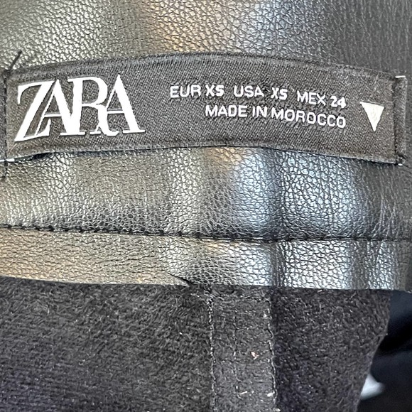 ZARA Womens High Rise Skinny Faux Black Leather Pants Size XS - Picture 4 of 4